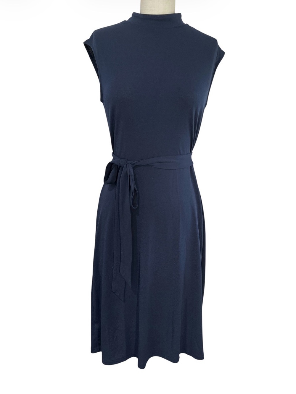 Ann Taylor Sleeveless Navy Tie-Waist Dress Lightweight Comfortable Classy Size 6